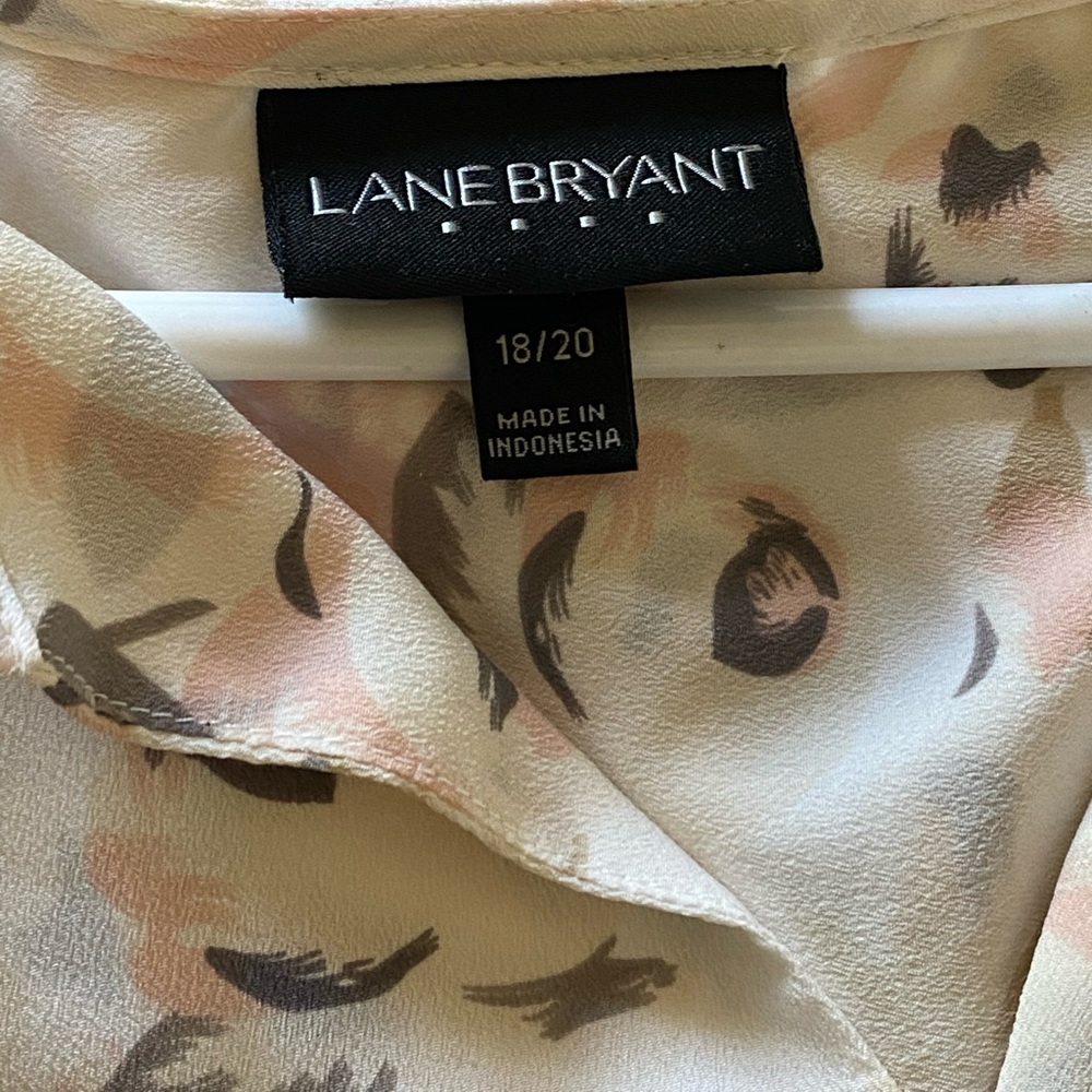 Lane Bryant blouse size 18/20. Brown and pink colored